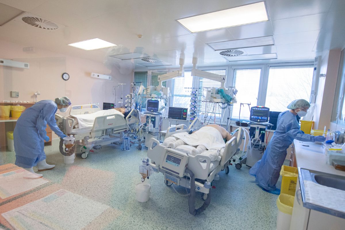 Ilustračná snímka. Univerzitná nemocnica Bratislava UNB Oddelenie intenzívnej medicíny, 23. november 2021.